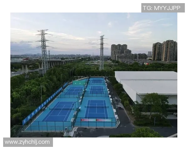 网球场地布局设计与功能分析：提升比赛体验与场地利用效率
