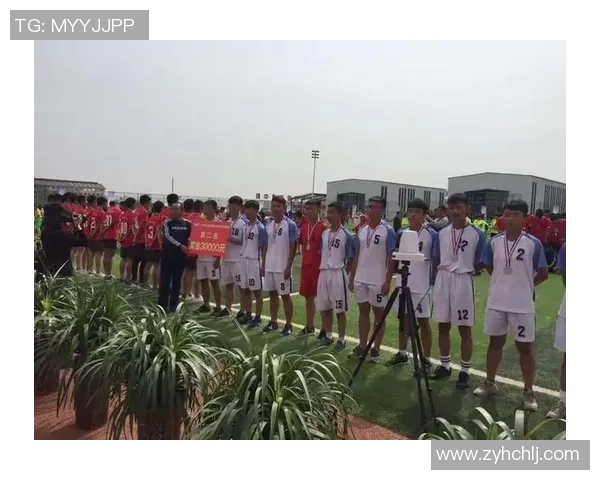 上海足球队在全国力量排行榜中荣登第七名展现强劲实力与潜力 上海足球队在全国力量排行榜中荣登第七名展现强劲实力与潜力